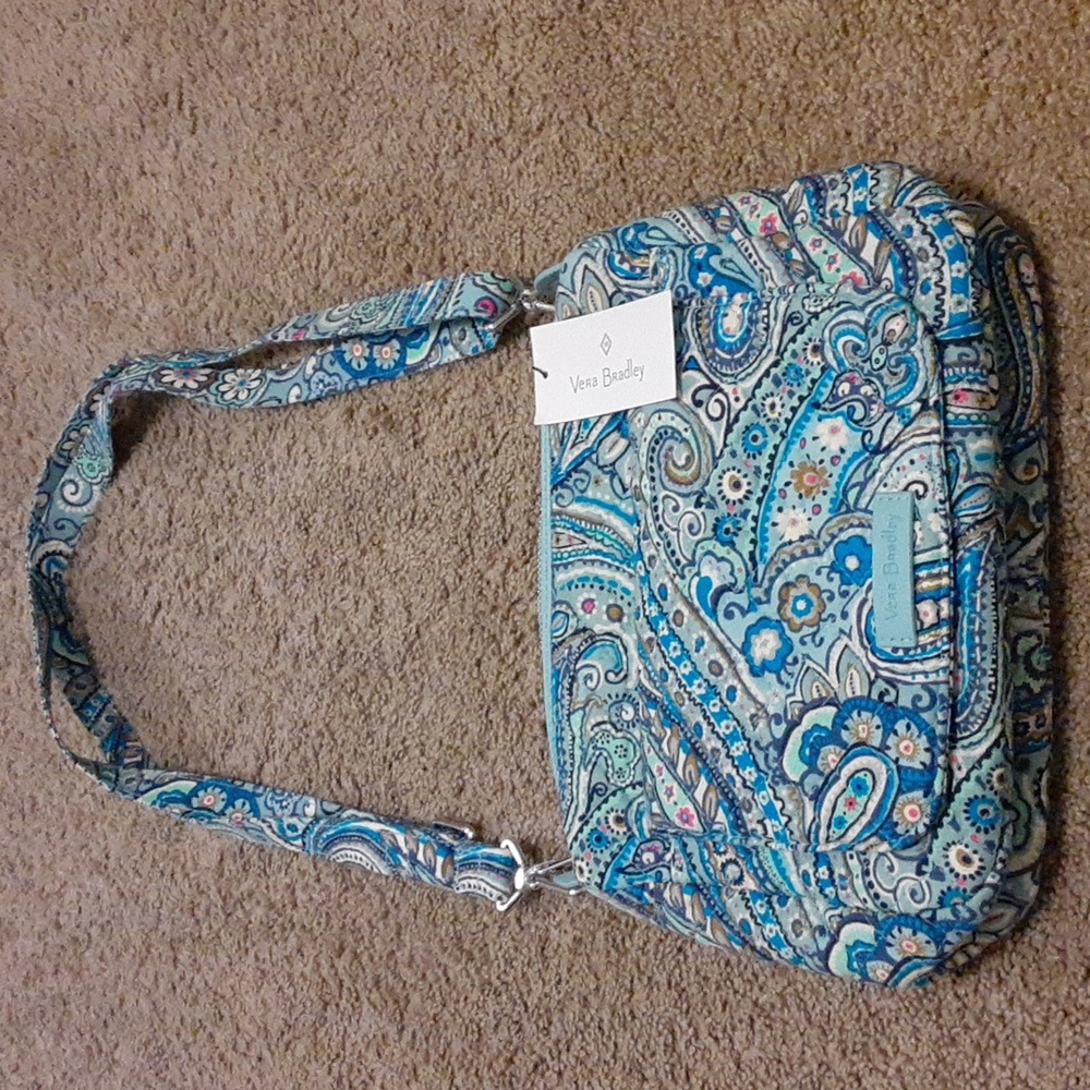 Vera Bradley Sholder bag with tags